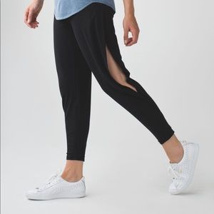 Lululemon superb yoga pant